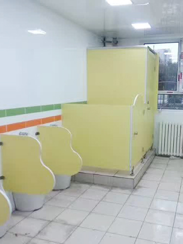 幼儿园卫生间隔断