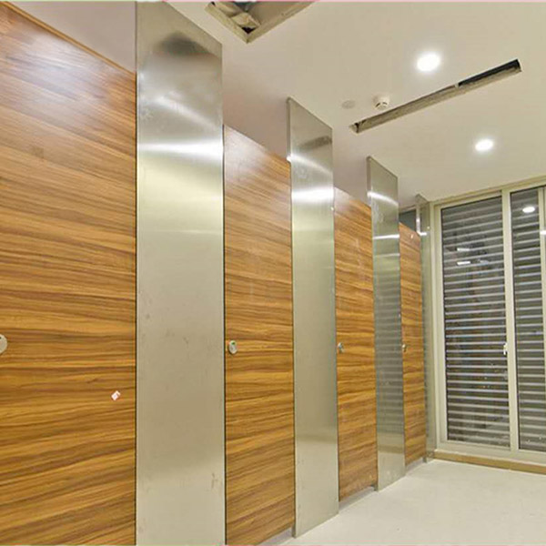 木材卫生间隔断